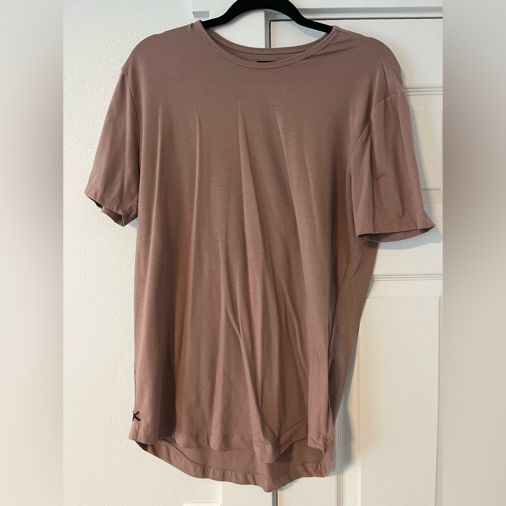 Cuts clothing co t shirt